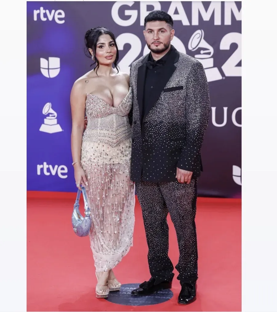 Referencia visual relacionada con los GRAMMYs